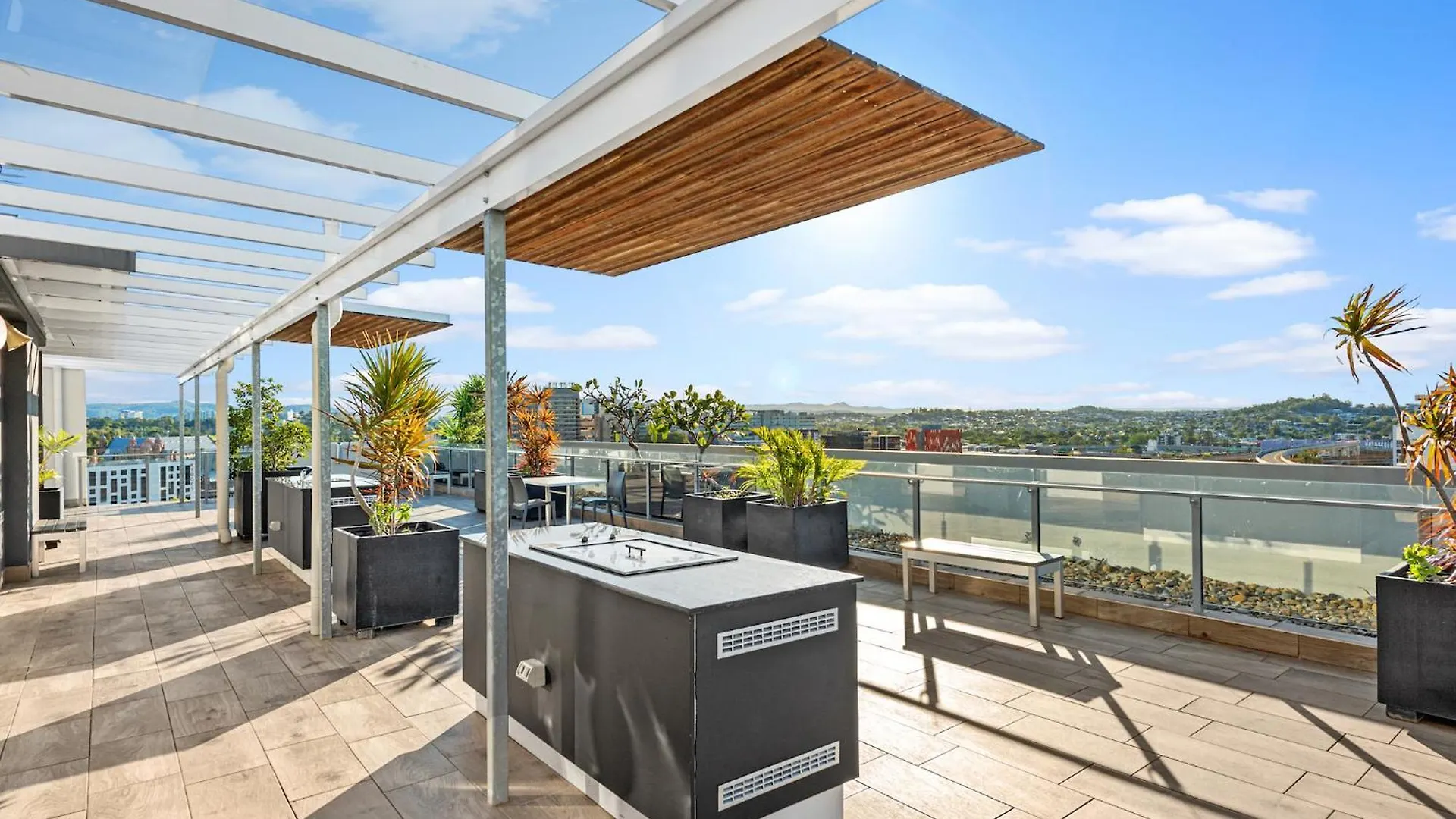 Comfy And Bright Apartment With Huge Balcony! Brisbane Australie